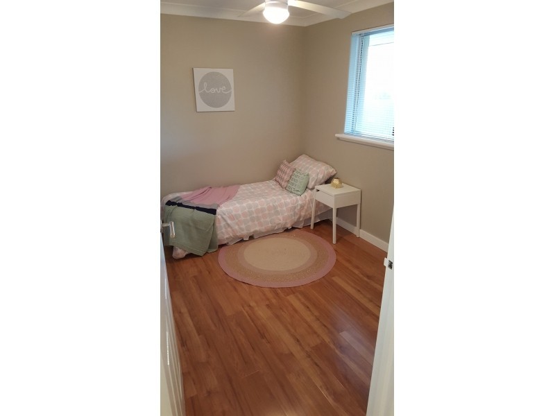 9 Mangles Street, Warnbro WA 6169