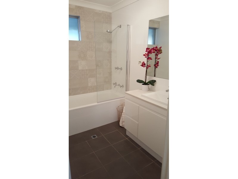 9 Mangles Street, Warnbro WA 6169