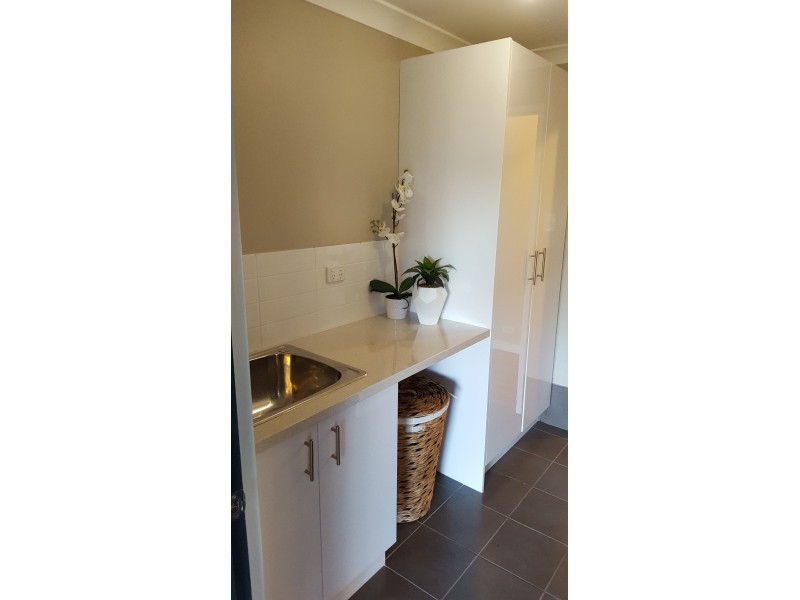 9 Mangles Street, Warnbro WA 6169