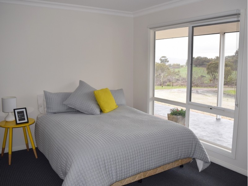 140 Gaaschs Road, Harcourt VIC 3453
