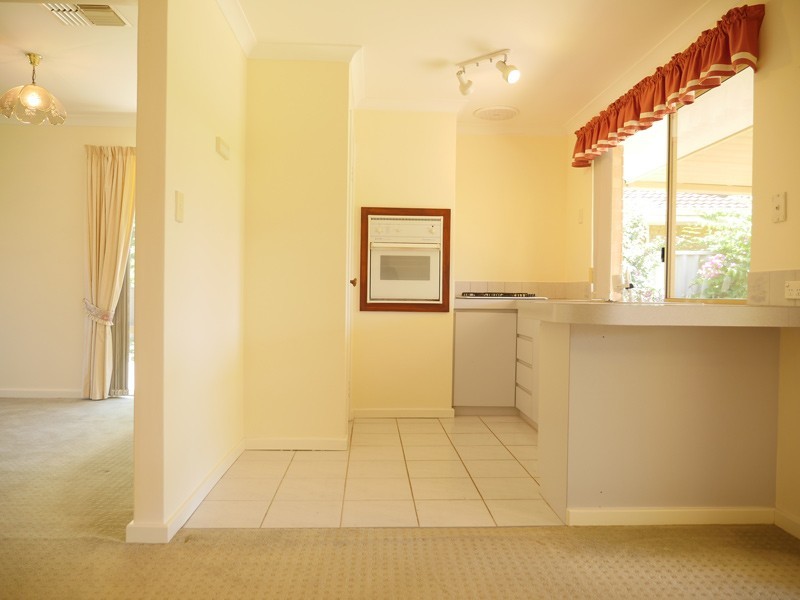 11 Tangerine Close, Seville Grove WA 6112