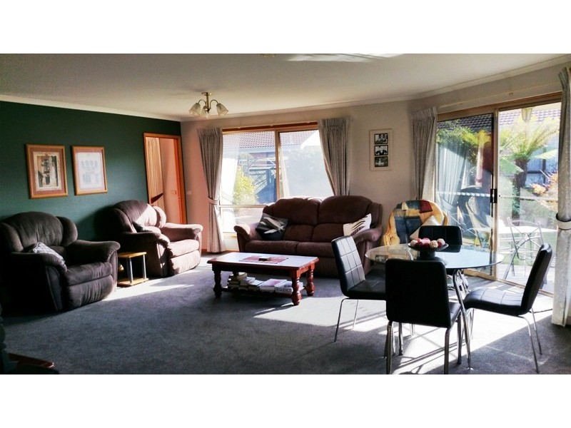 18/1 Seahaven Crescent, Shearwater TAS 7307