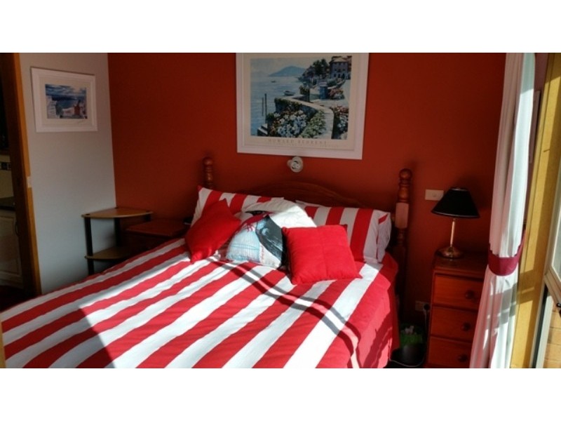 18/1 Seahaven Crescent, Shearwater TAS 7307