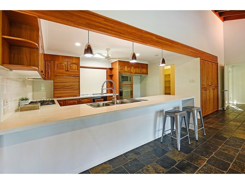 4 Chatswood court, Robina QLD 4226
