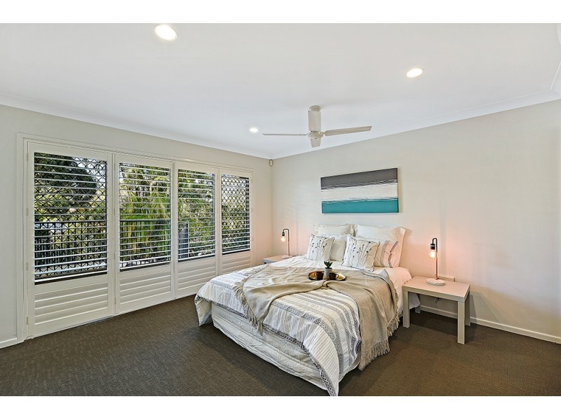 4 Chatswood court, Robina QLD 4226