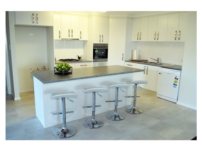 87 Golden Wattle Drive, Ulladulla NSW 2539