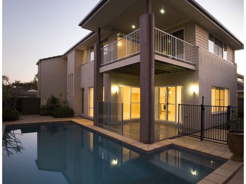 52 Lionheart Crescent, Newport QLD 4020