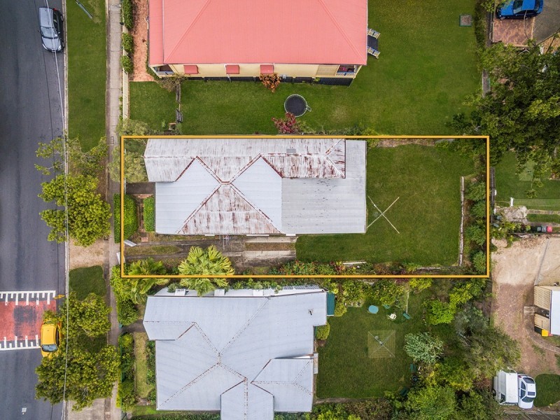 10 Rosslyn Street, East Brisbane QLD 4169