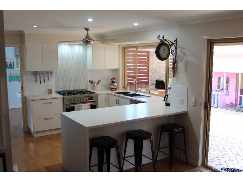 27 Paramount Circuit, Mcdowall QLD 4053