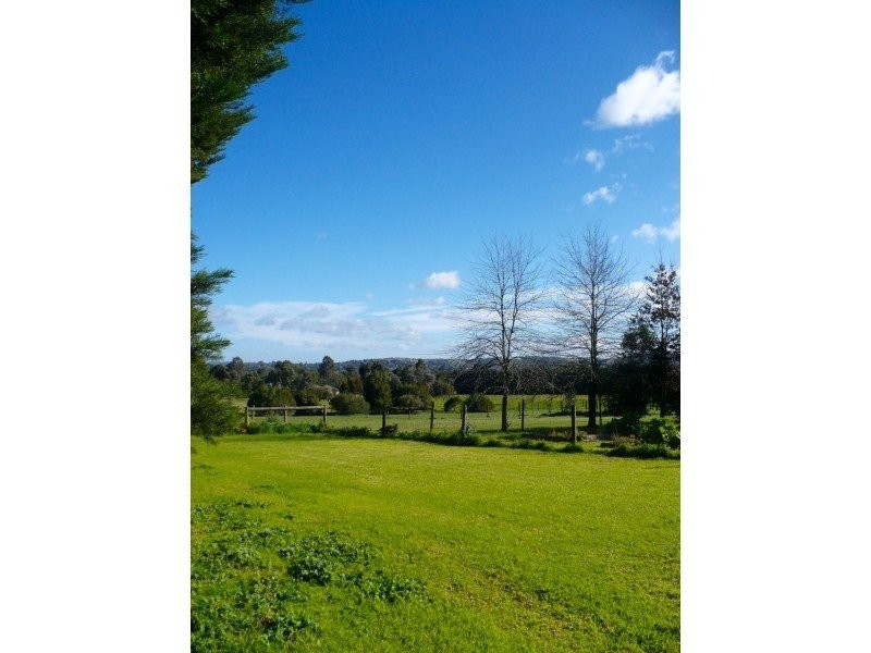 49 Ryan Road, Pakenham VIC 3810