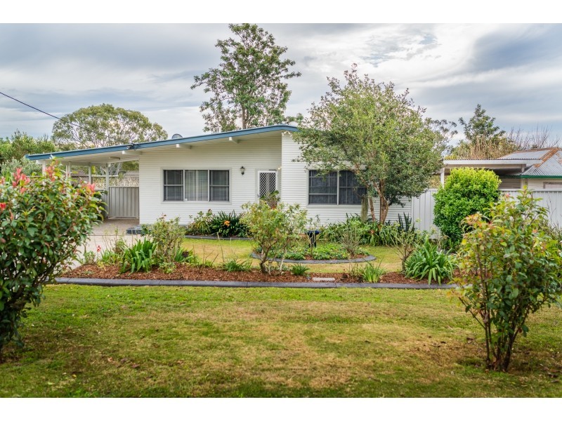 1 Burri Street, Taree NSW 2430