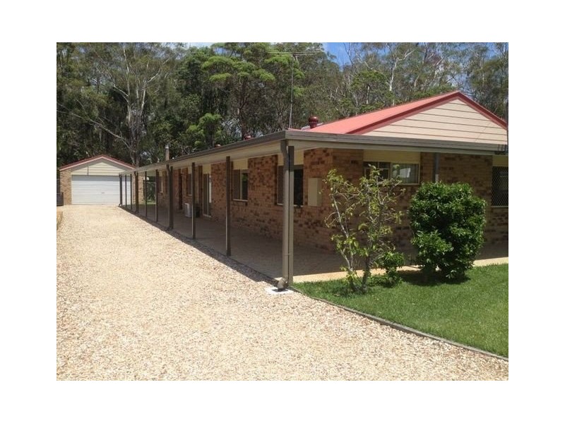135 Main Street, Redland Bay QLD 4165