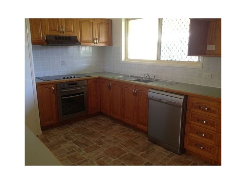 135 Main Street, Redland Bay QLD 4165