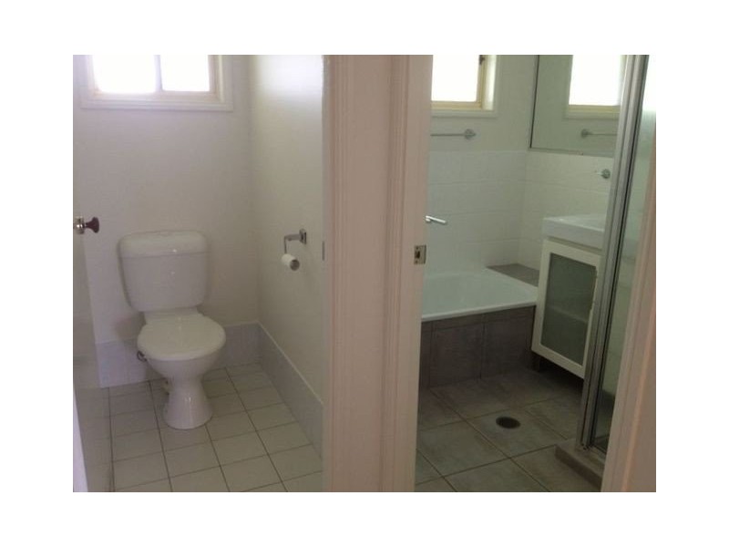 135 Main Street, Redland Bay QLD 4165