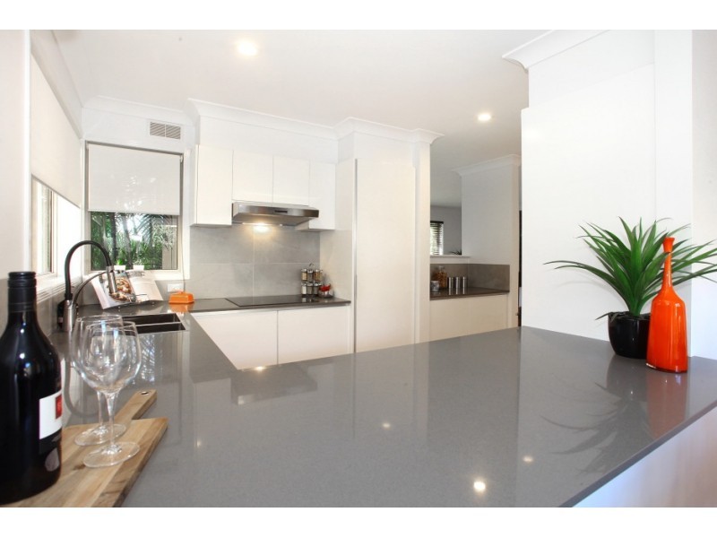 74/152 Palm Meadows Drive, Carrara QLD 4211