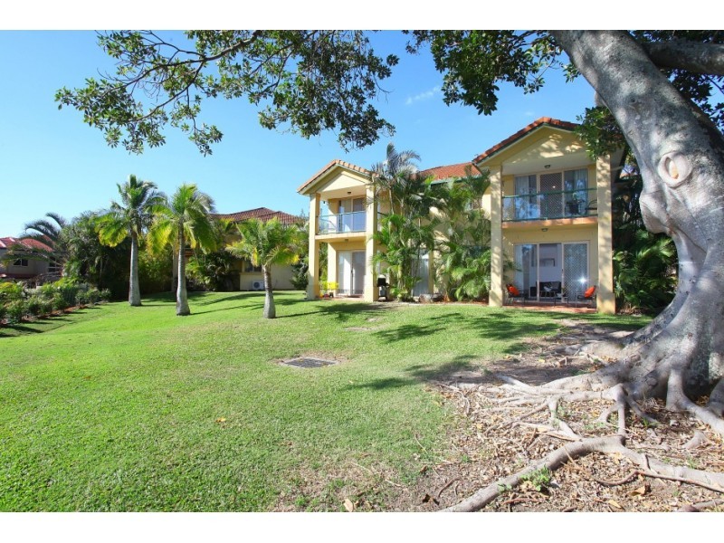 74/152 Palm Meadows Drive, Carrara QLD 4211