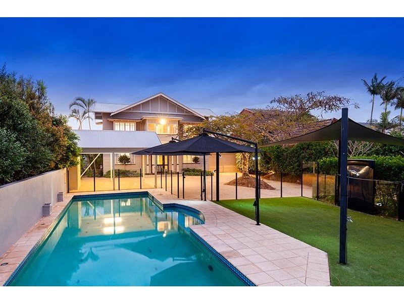 10 Hawthorne Road, Hawthorne QLD 4171