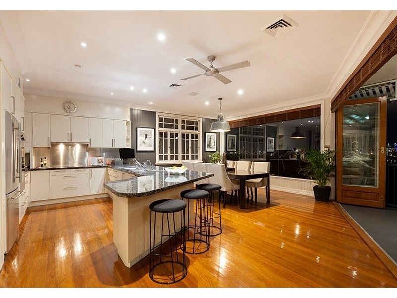 10 Hawthorne Road, Hawthorne QLD 4171