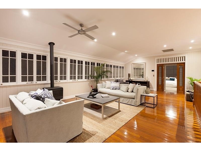 10 Hawthorne Road, Hawthorne QLD 4171