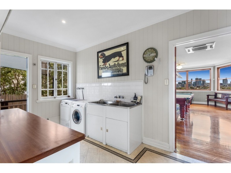 10 Hawthorne Road, Hawthorne QLD 4171