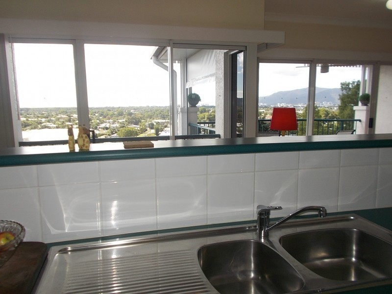35/8 Munro Terrace, Cairns QLD 4870
