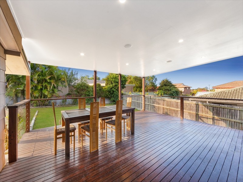 32 Trood Street, Macgregor QLD 4109