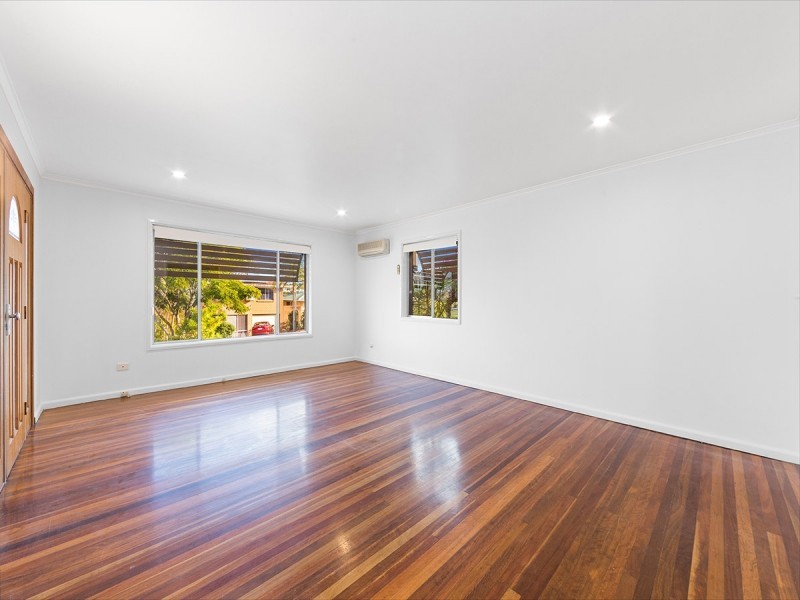 32 Trood Street, Macgregor QLD 4109