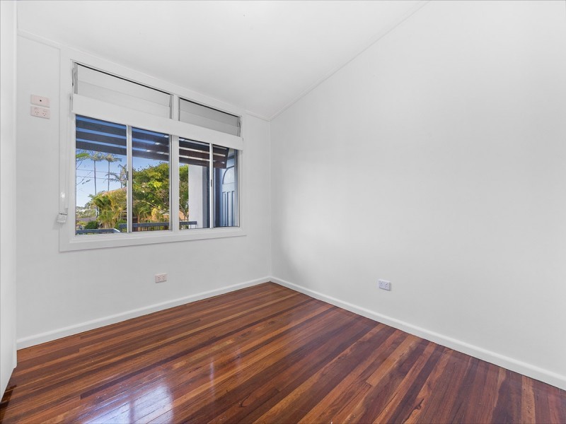 32 Trood Street, Macgregor QLD 4109