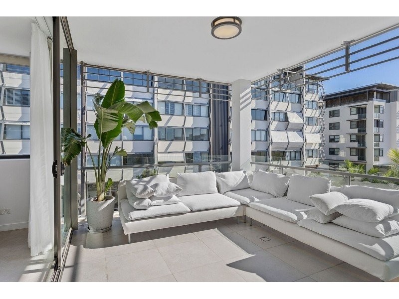 4301/2 Sunset Avenue, Paradise Point QLD 4216