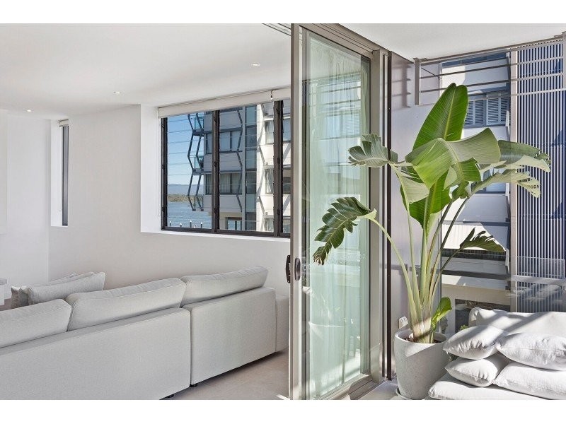 4301/2 Sunset Avenue, Paradise Point QLD 4216