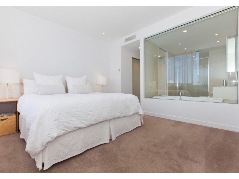 4301/2 Sunset Avenue, Paradise Point QLD 4216