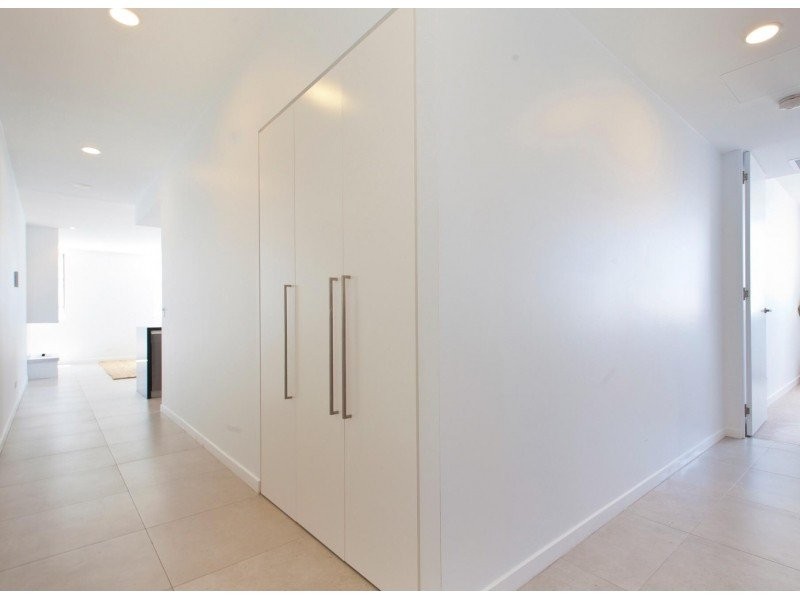 4301/2 Sunset Avenue, Paradise Point QLD 4216