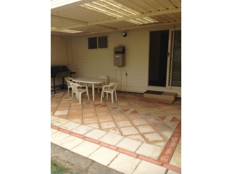 3b Paris Place, Coolbellup WA 6163