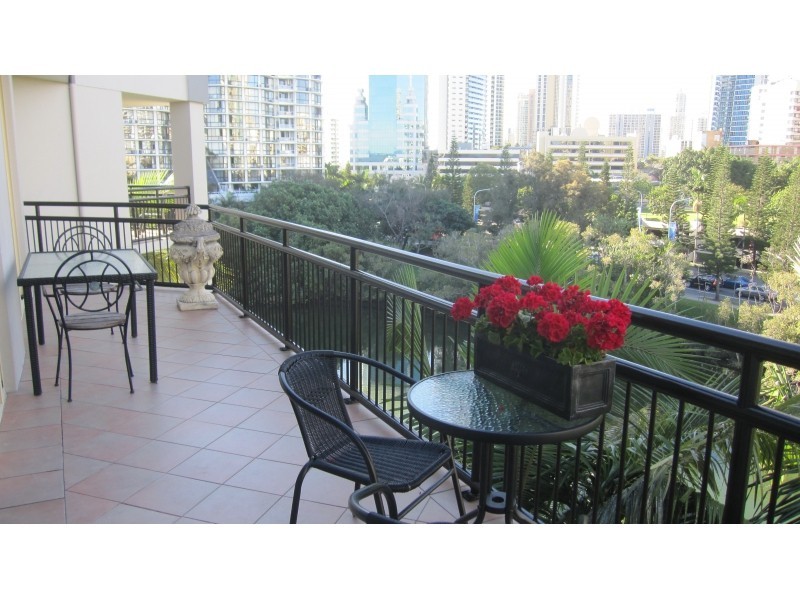 1 Paradise Island, Surfers Paradise QLD 4217