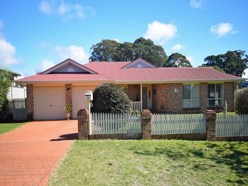 67 Bouganvillea Drive, Middle Ridge QLD 4350