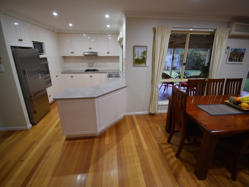 67 Bouganvillea Drive, Middle Ridge QLD 4350