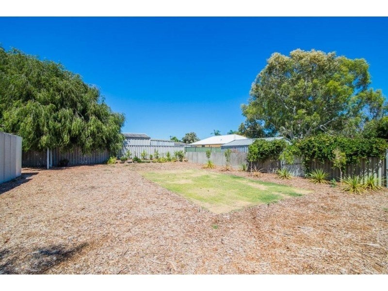 13 Eudoria Street, Gosnells WA 6110