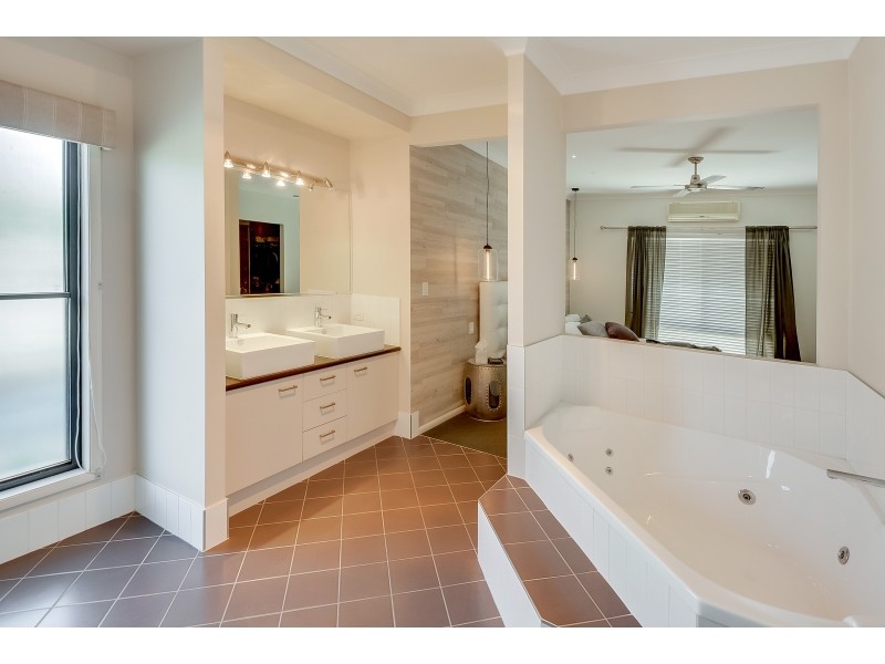 3 Satinash Street, Meridan Plains QLD 4551