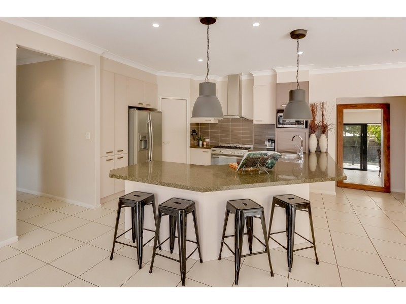 3 Satinash Street, Meridan Plains QLD 4551