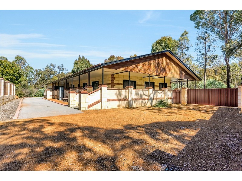 129 Holden Road, Roleystone WA 6111