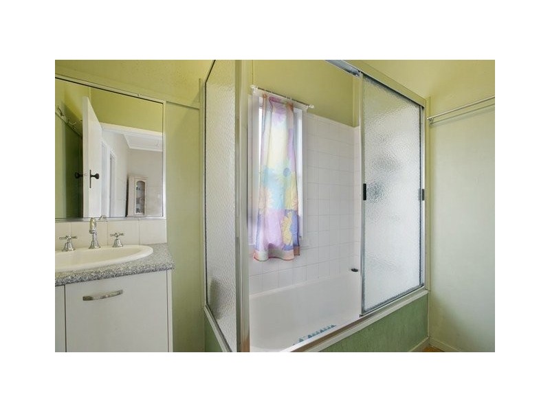 47-49 Gordon Road, Redland Bay QLD 4165