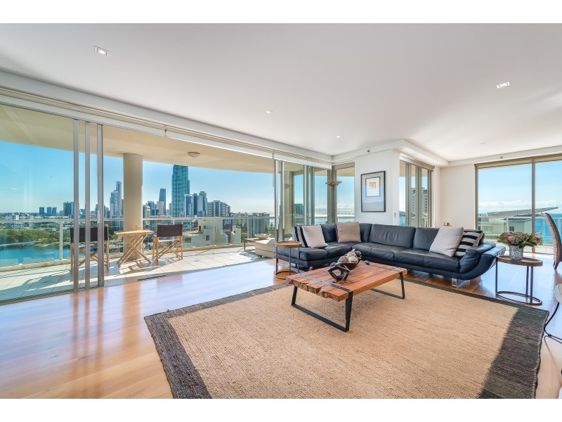 64/2898 Gold Coast Highway, Surfers Paradise QLD 4217