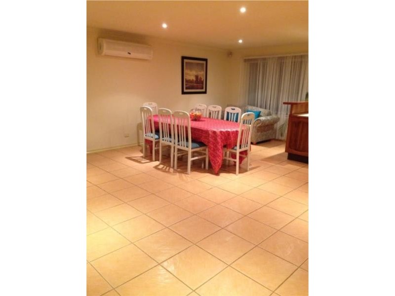 5 Quentin Court, Drouin VIC 3818