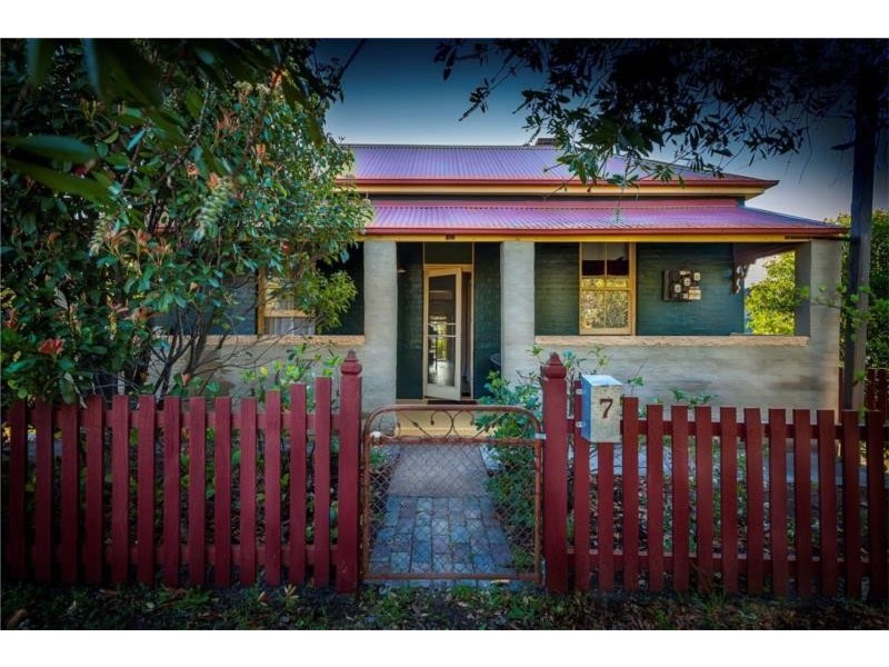 7 Gallagher Street, Cessnock NSW 2325