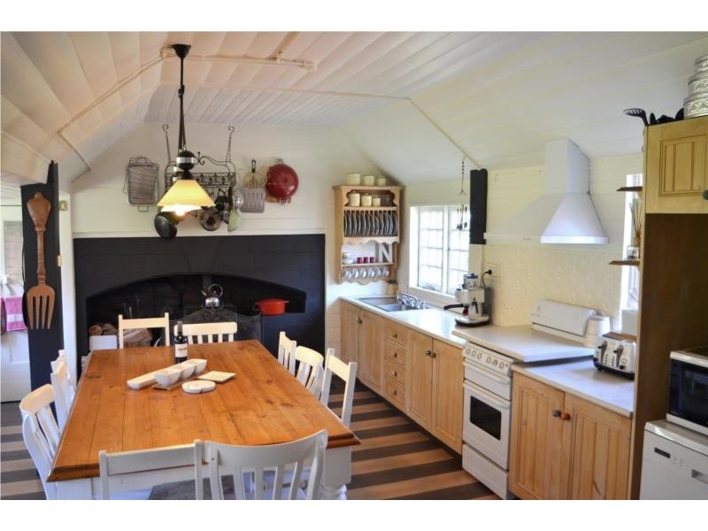 81 Orchard Street, Taralga NSW 2580