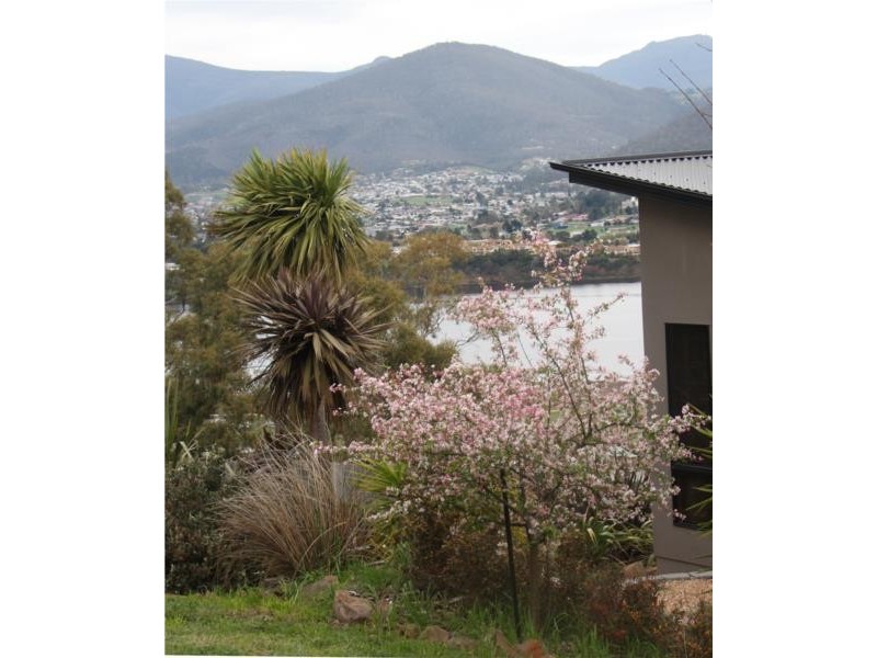 32 Natlee Crescent, Old Beach TAS 7017