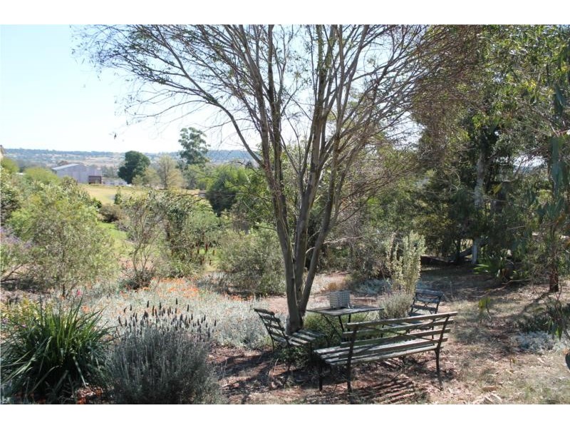 22 Macaulay Drive, Kingaroy QLD 4610