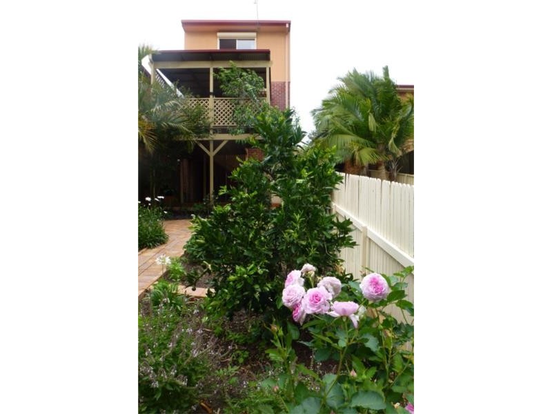 32  Garden Groove Parade, Adamstown Heights NSW 2289