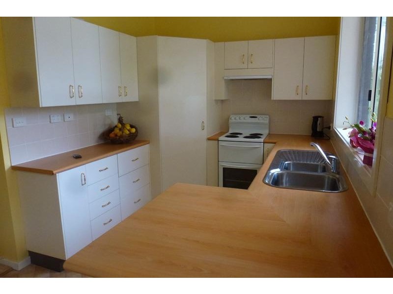 32  Garden Groove Parade, Adamstown Heights NSW 2289