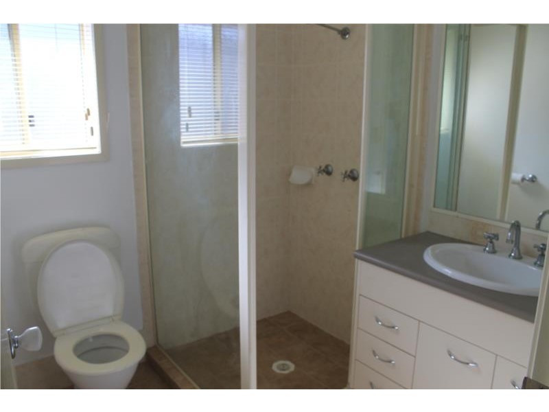 15 Ashford Circuit, Petrie QLD 4502